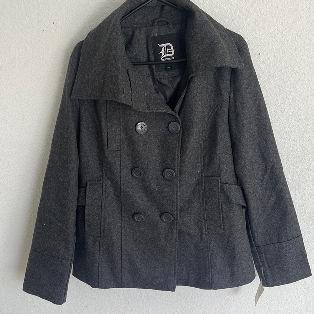 Jacket size XL. Brand dollhouse out wear.